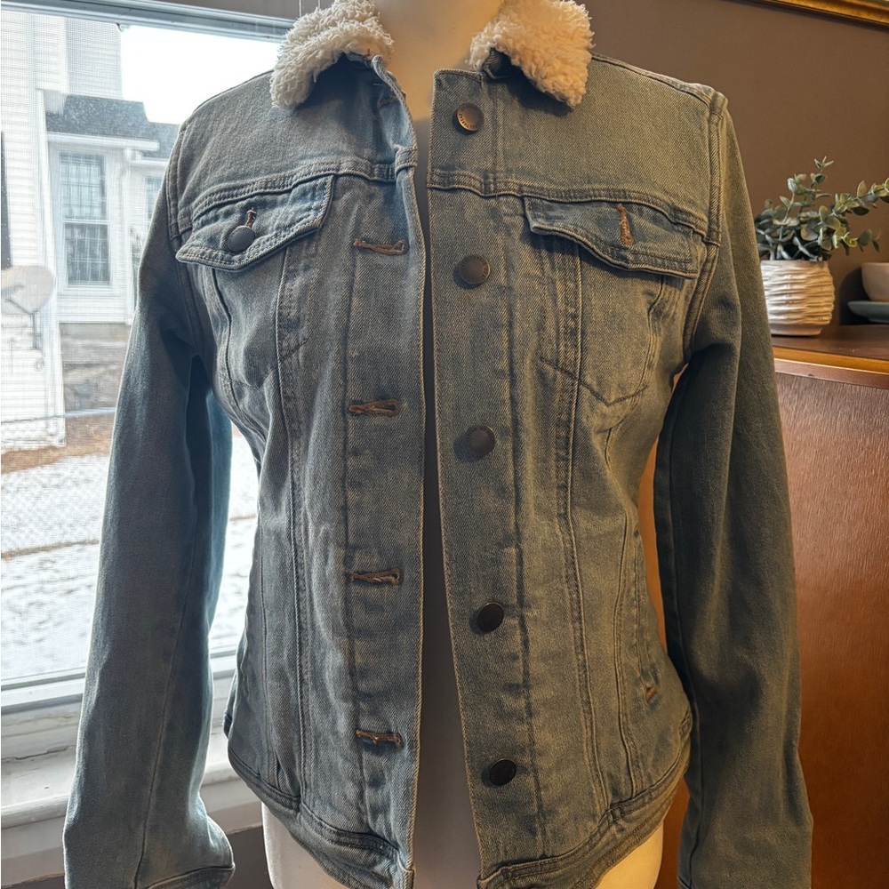 Universal Thread Sherpa-Lined Denim Jacket | Cozy Jean Jacket | Size  XS